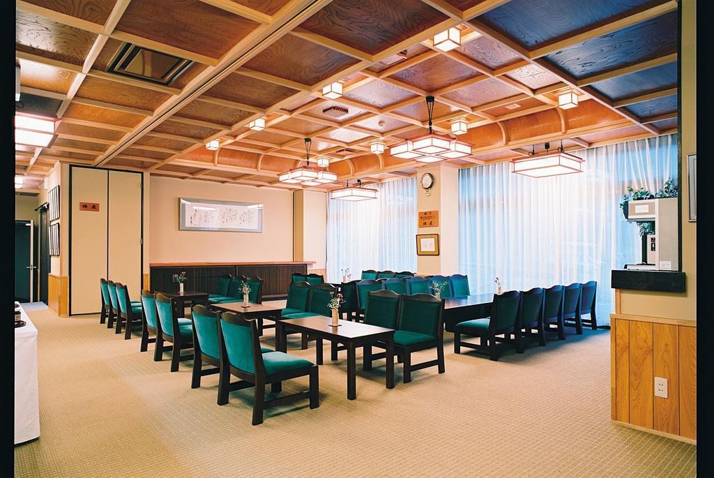 Hotel Mikunitoge Onsen Oyado Honjin Yuzawa  Zewnętrze zdjęcie