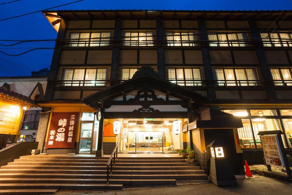 Hotel Mikunitoge Onsen Oyado Honjin Yuzawa  Zewnętrze zdjęcie