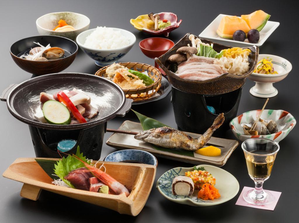 Hotel Mikunitoge Onsen Oyado Honjin Yuzawa  Zewnętrze zdjęcie